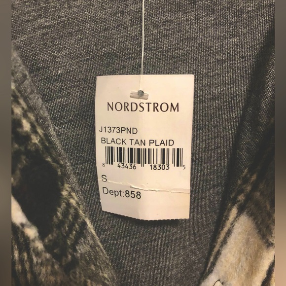 Thread & Supply ‘Shacket’ - Picture 3 of 4